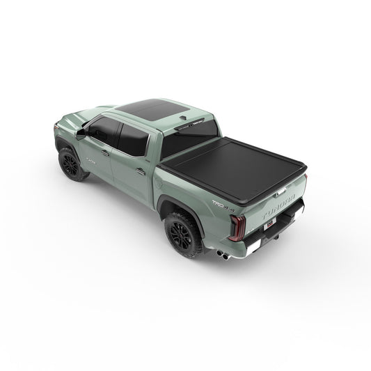 Toyota Tundra 2022 + Rolltrac Manual Retractable Bed Cover