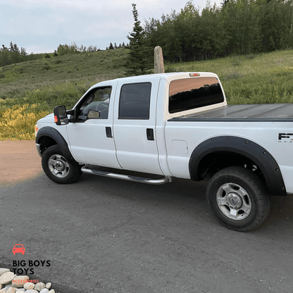 Ford F250 left side from back