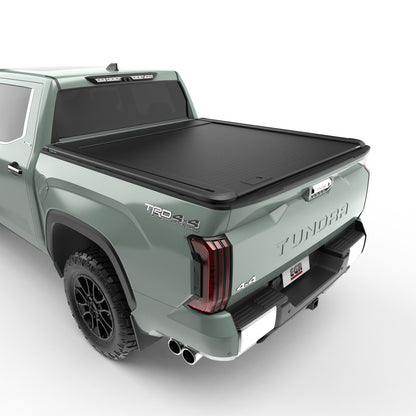 Toyota Tundra 2022 + Rolltrac Manual Retractable Bed Cover