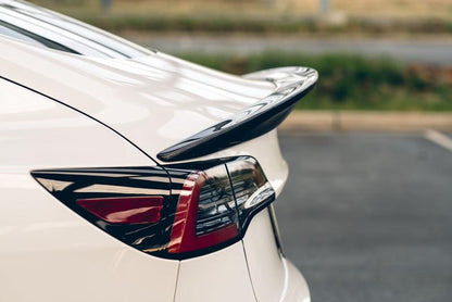 Tesla model 3 carbon fiber spoiler